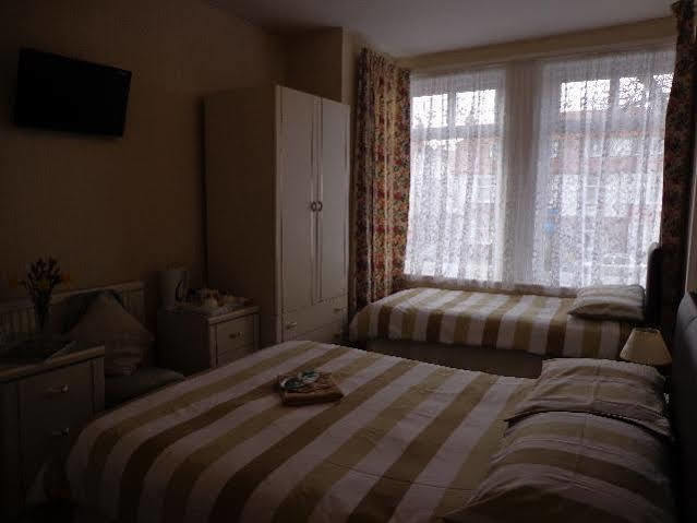 The Phoenix Guest House Scarborough Zewnętrze zdjęcie